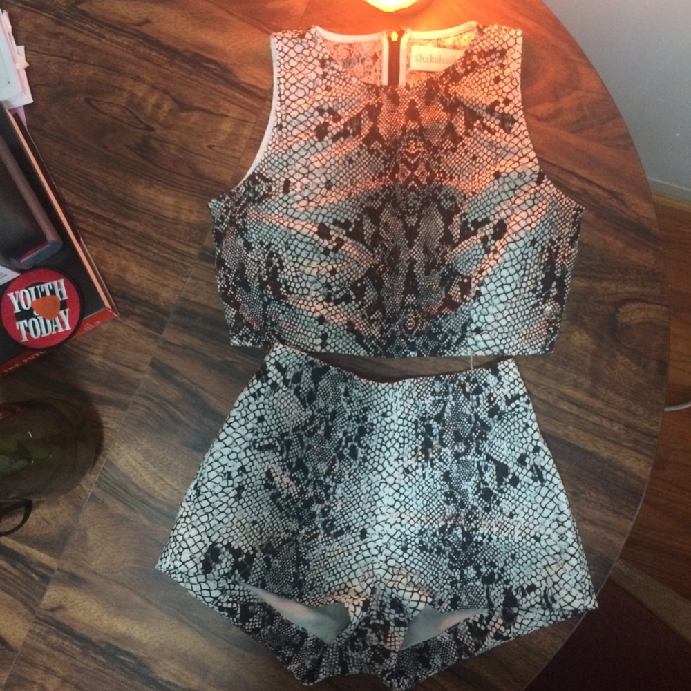 Shakuhachi - never worn - snake skin 2 piece XS